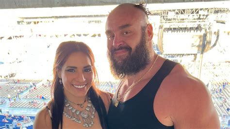 raquel rodriguez braun strowman|Raquel Rodriguezs Age, Height, Relationship Status。